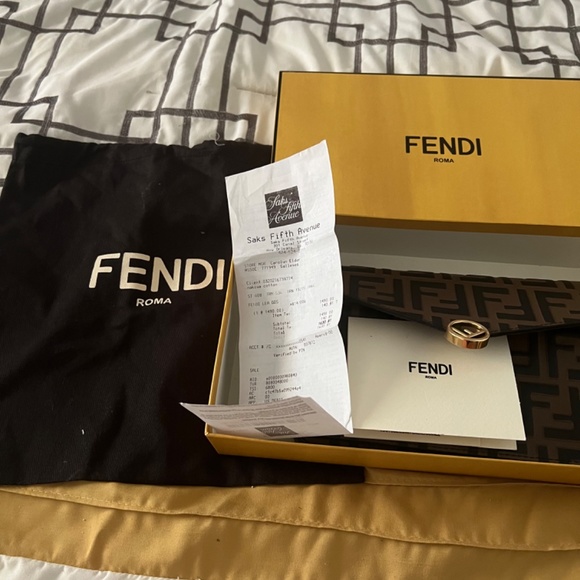 Fendi crossbody - Picture 5 of 7